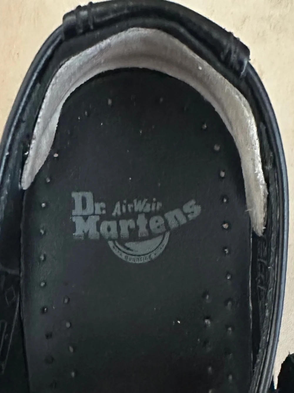 Dr. Martens Bethan Polished Smooth Leather Platform Mary Jane Shoes 7 Classic
